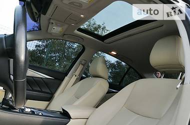 Седан Infiniti Q50 2016 в 