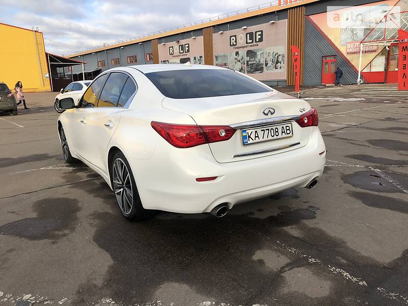 Седан Infiniti Q50 2015 в Житомирі
