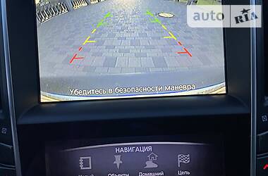 Седан Infiniti Q50 2013 в 