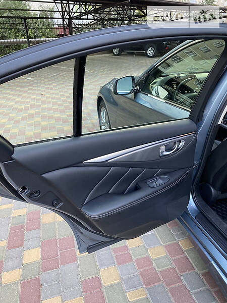 Седан Infiniti Q50 2016 в Одессе