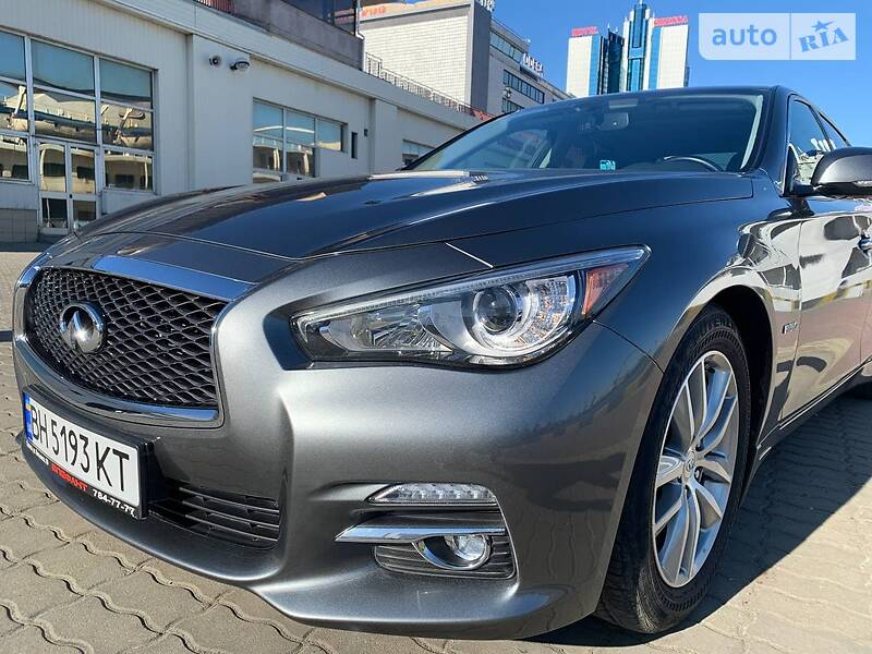 Седан Infiniti Q50 2015 в Одессе