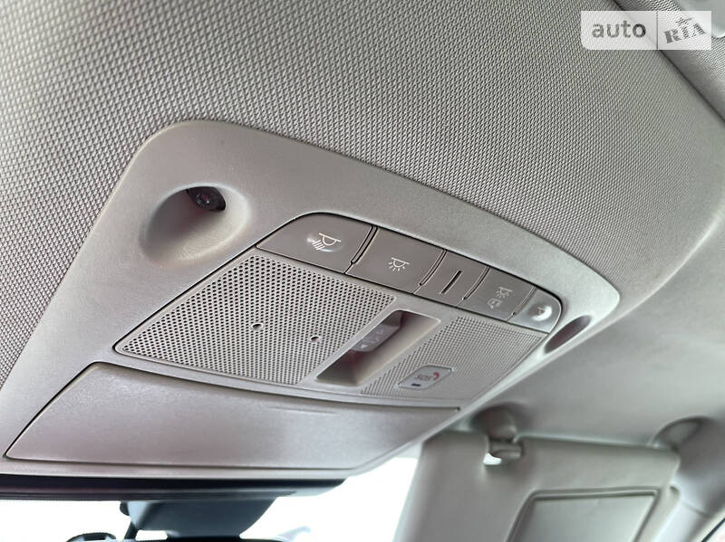 Седан Infiniti Q50 2016 в Романове