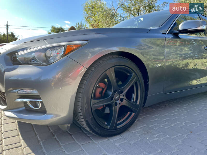 Седан Infiniti Q50 2016 в Киеве