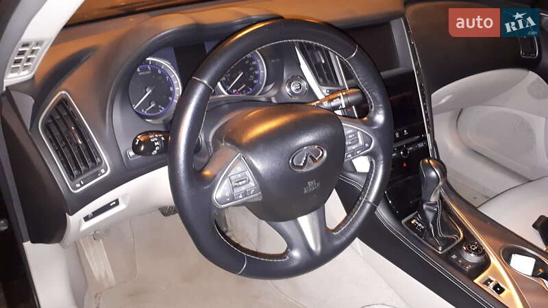 Седан Infiniti Q50 2017 в Харкові