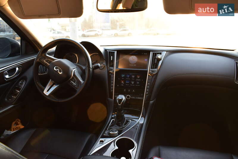 Седан Infiniti Q50 2018 в Харькове