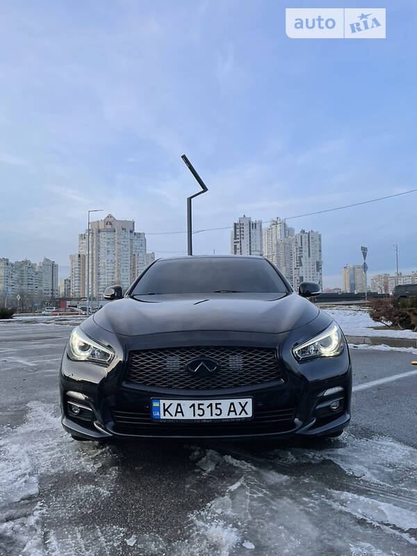 Infiniti Q50 LUXE