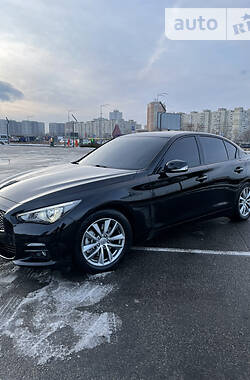 Infiniti Q50 LUXE