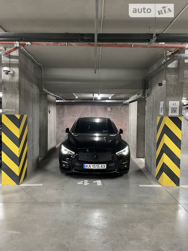 Infiniti Q50 LUXE