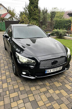 Infiniti Q50 LUXE