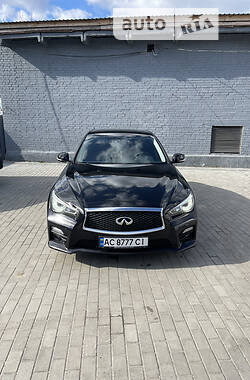 Седан Infiniti Q50 2014 в Луцке