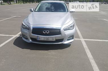 Седан Infiniti Q50 2015 в Киеве