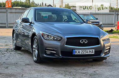 Седан Infiniti Q50 2016 в Киеве