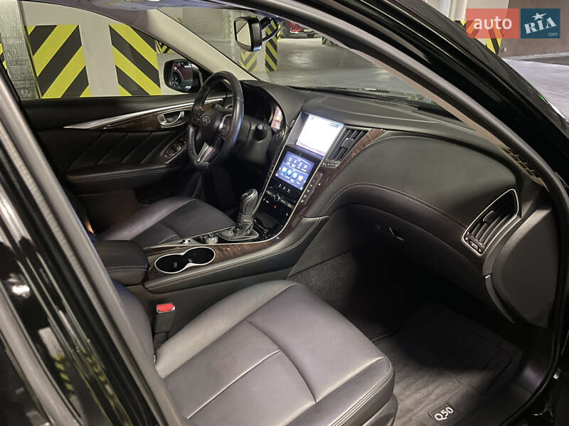 Седан Infiniti Q50 2017 в Киеве
