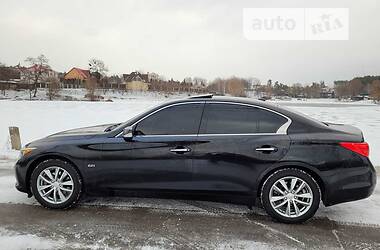 Седан Infiniti Q50 2016 в Вишневому