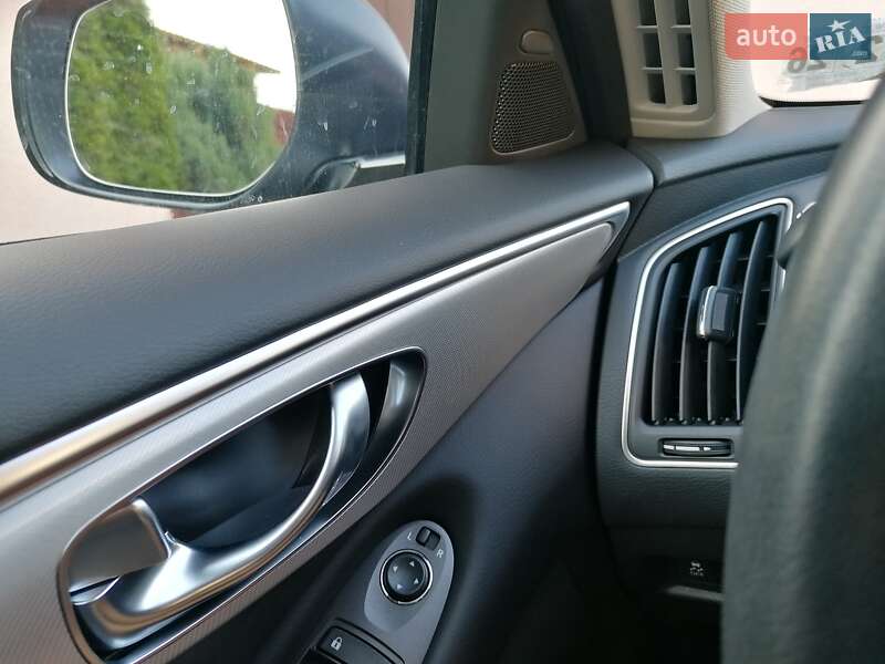 Седан Infiniti Q50 2020 в Львове