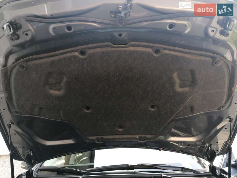 Седан Infiniti Q50 2020 в Львове