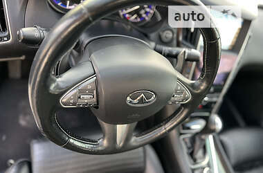 Седан Infiniti Q50 2014 в Днепре
