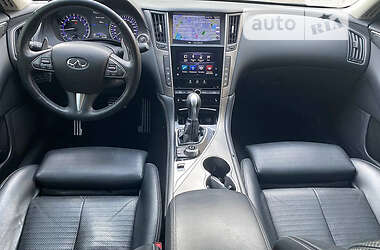 Седан Infiniti Q50 2016 в 