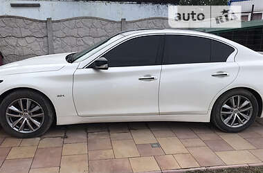 Седан Infiniti Q50 2016 в 