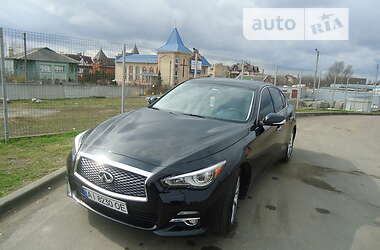 Седан Infiniti Q50 2015 в Киеве