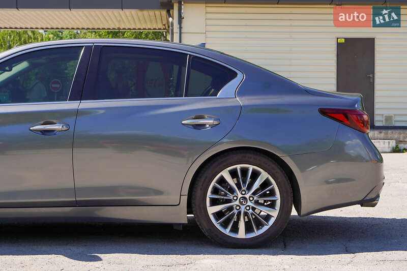 Седан Infiniti Q50 2018 в Житомире