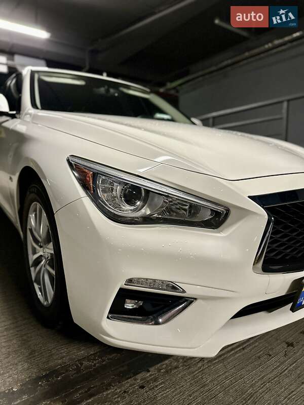 Седан Infiniti Q50 2018 в Одессе
