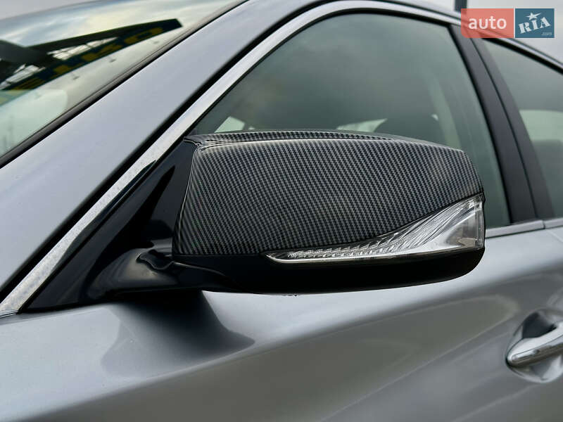 Седан Infiniti Q50 2016 в Києві