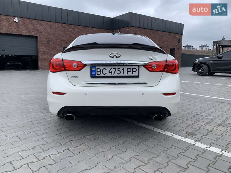Седан Infiniti Q50 2016 в Хмельницком