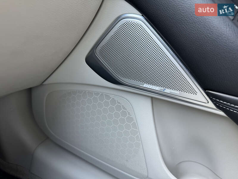 Седан Infiniti Q50 2016 в Одессе