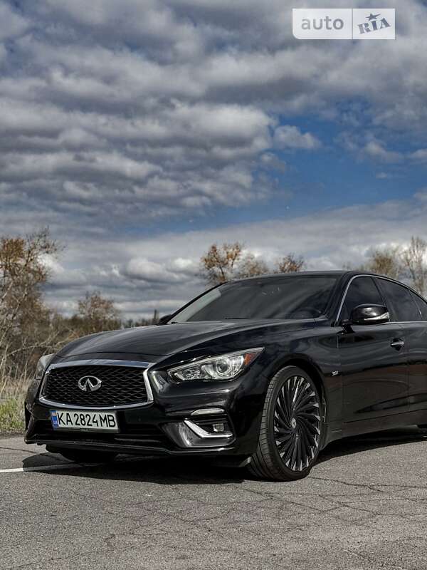 Седан Infiniti Q50 2017 в Киеве