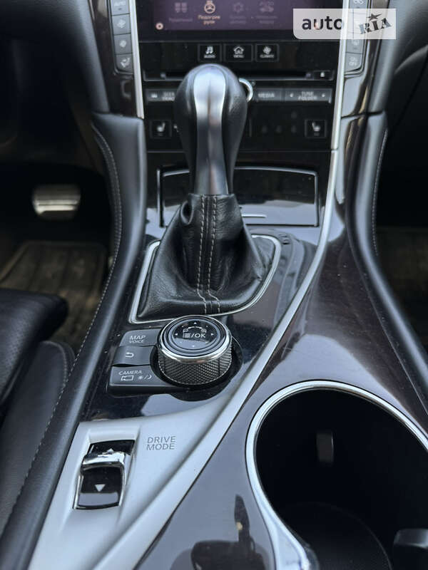 Седан Infiniti Q50 2014 в Запоріжжі