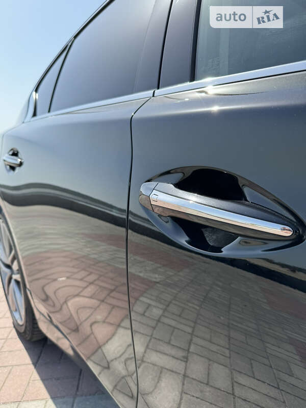 Седан Infiniti Q50 2014 в Запоріжжі