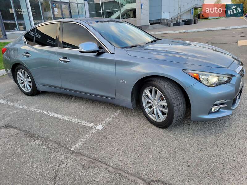 Седан Infiniti Q50 2016 в Киеве