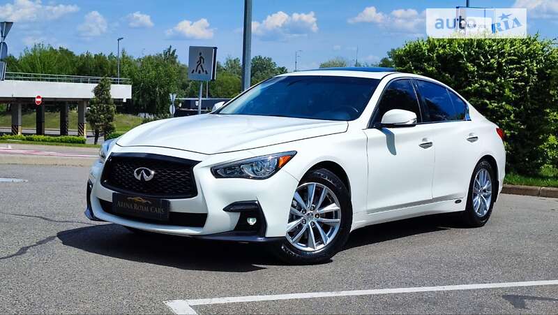 Седан Infiniti Q50 2017 в Києві