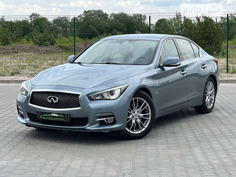 Седан Infiniti Q50 2014 в Киеве