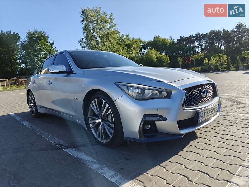 Седан Infiniti Q50 2016 в Чернигове
