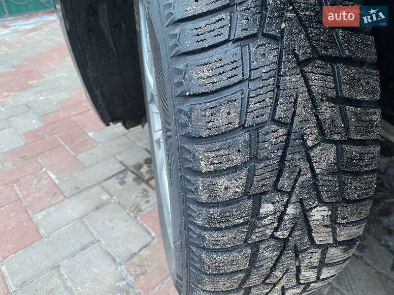 Седан Infiniti Q50 2015 в Киеве фото 18 Седан Infiniti Q50 2015 в Киеве