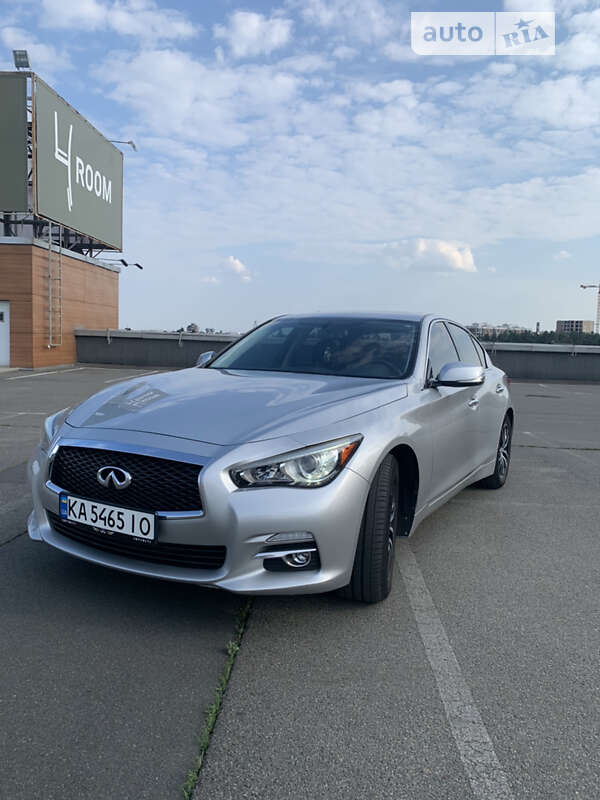 Седан Infiniti Q50 2016 в Києві