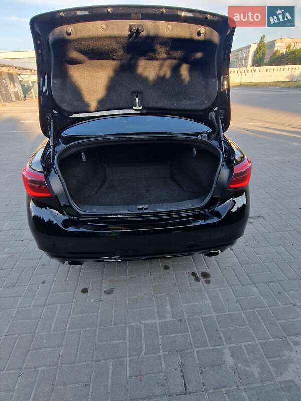 Седан Infiniti Q50 2018 в Черкасах
