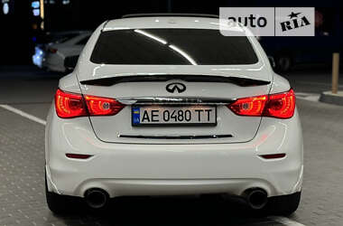 Седан Infiniti Q50 2013 в Днепре