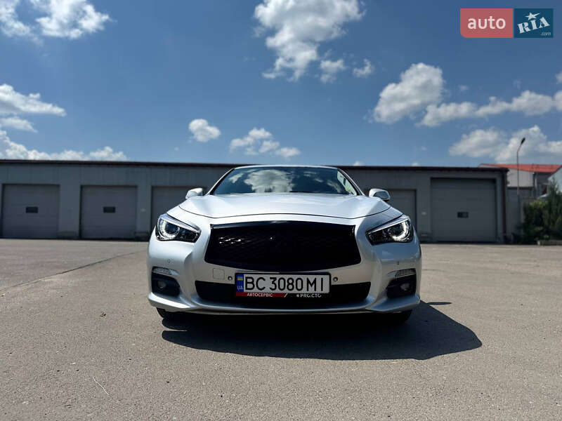 Седан Infiniti Q50 2015 в Львові