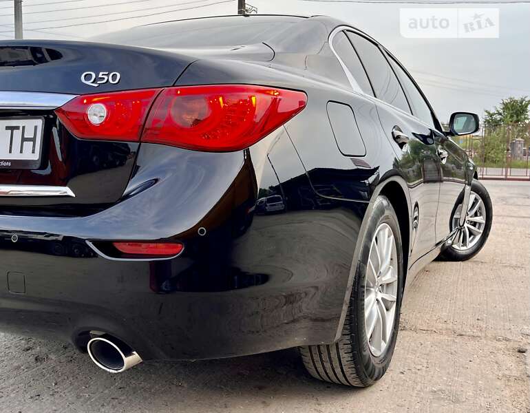 Седан Infiniti Q50 2016 в Львове