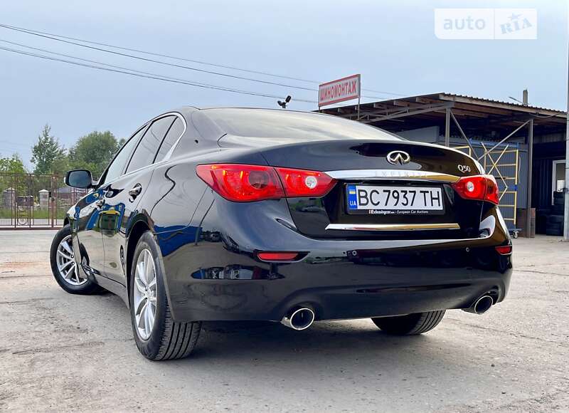 Седан Infiniti Q50 2016 в Львове