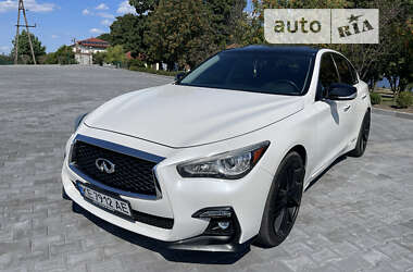 Седан Infiniti Q50 2015 в Верхнеднепровске