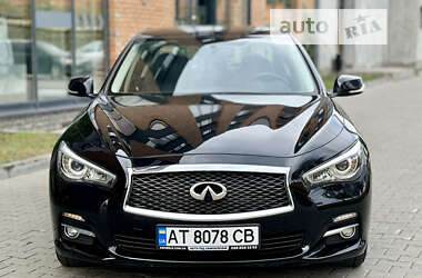 Седан Infiniti Q50 2016 в Чернівцях