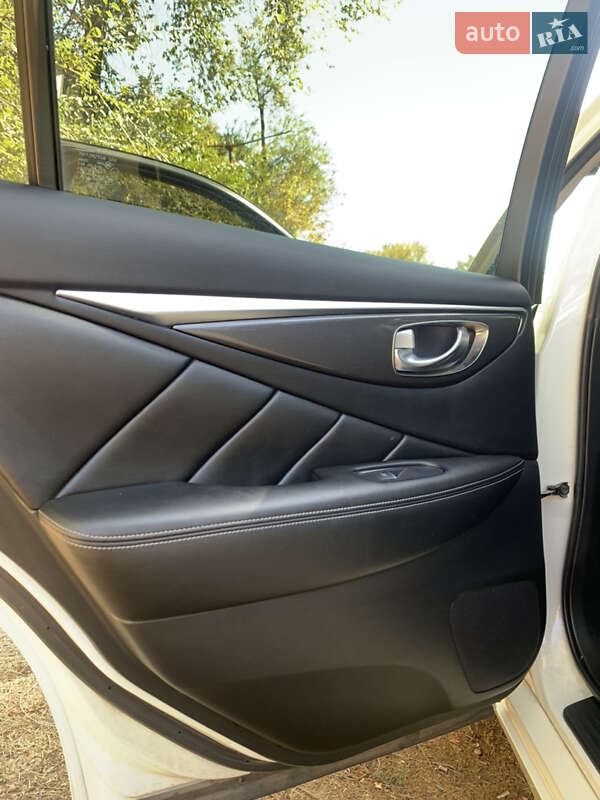 Седан Infiniti Q50 2017 в Кривому Розі фото 16 Седан Infiniti Q50 2017 в Кривому Розі