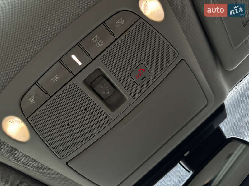 Седан Infiniti Q50 2016 в Києві