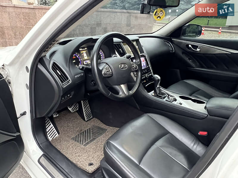 Седан Infiniti Q50 2014 в Києві фото 11 Седан Infiniti Q50 2014 в Києві