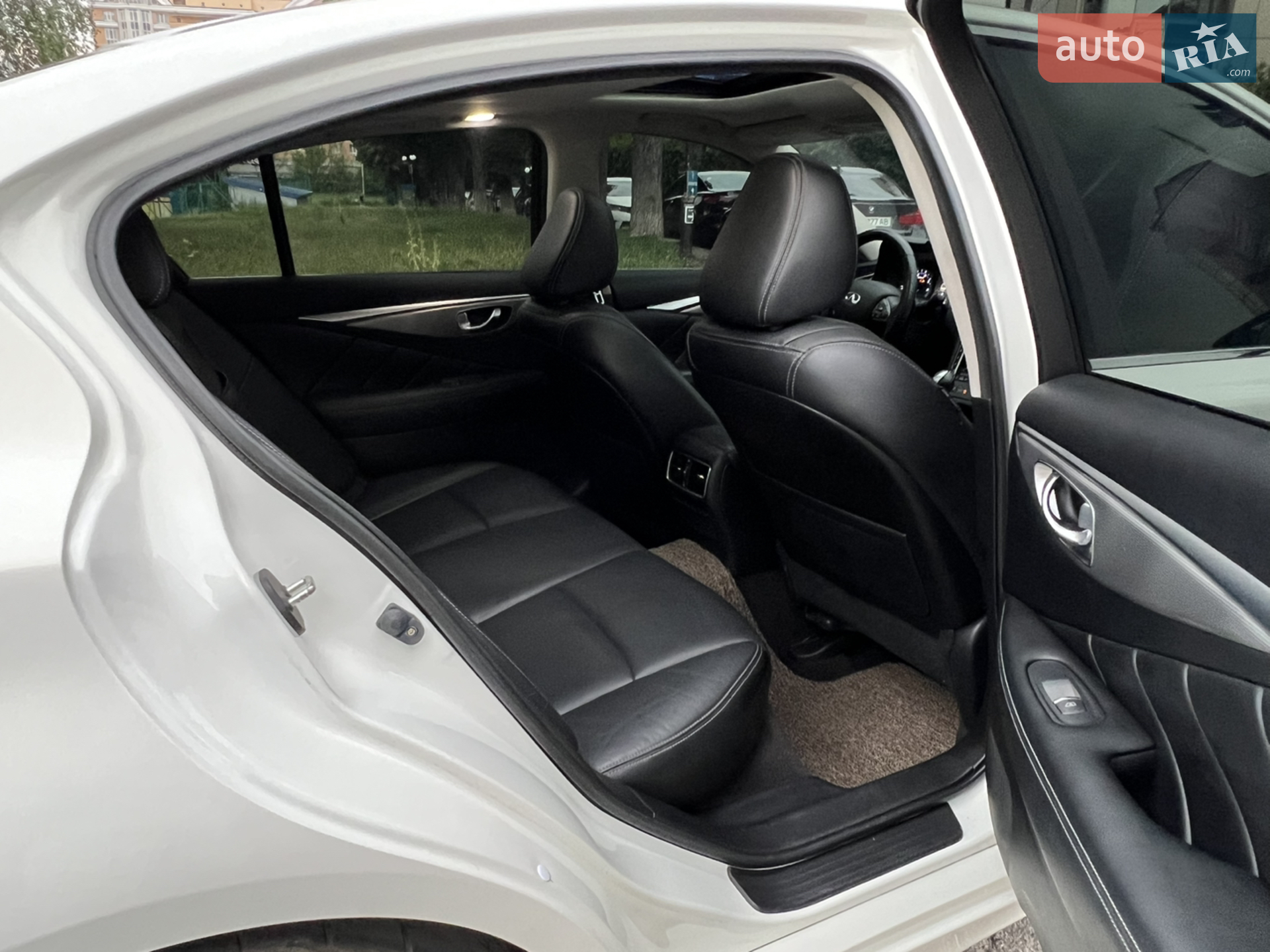 2014 Infiniti Q50 - мініатюра 14