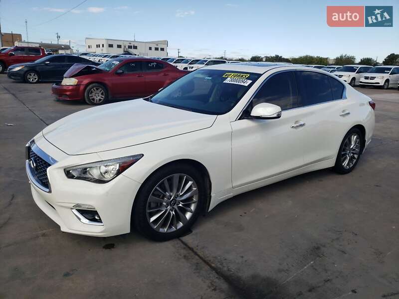 Седан Infiniti Q50 2019 в Ивано-Франковске